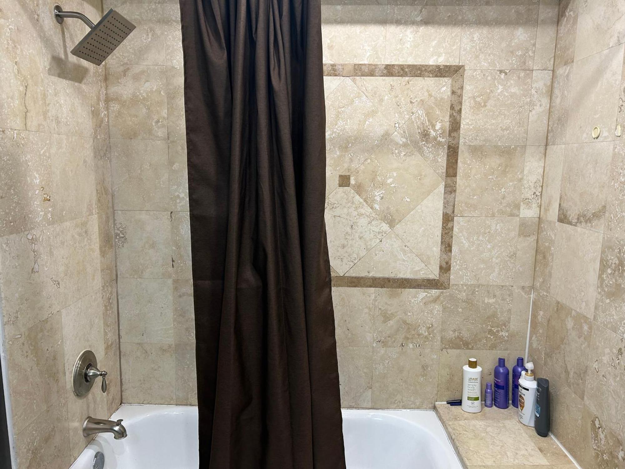 Tenda de luxo A Luxury Master Bedroom In A